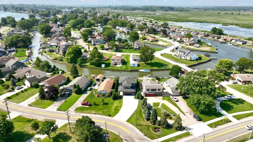 39611 Lakeshore Drive Harrison Charter Township MI 48045