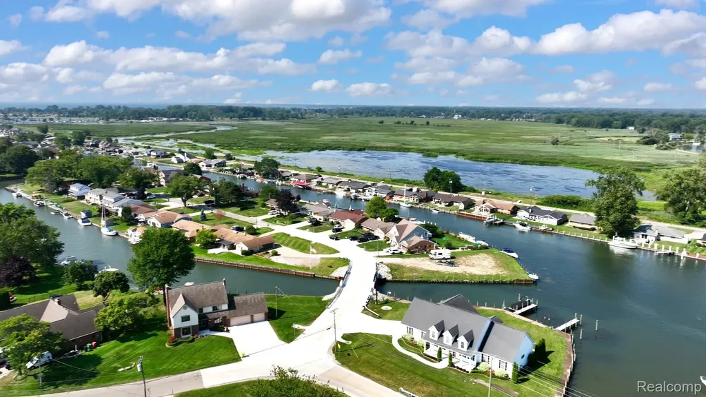 39611 Lakeshore Drive Harrison Charter Township MI 48045