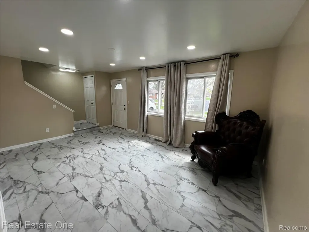 39394 Carrie Drive Sterling Heights City MI 48313