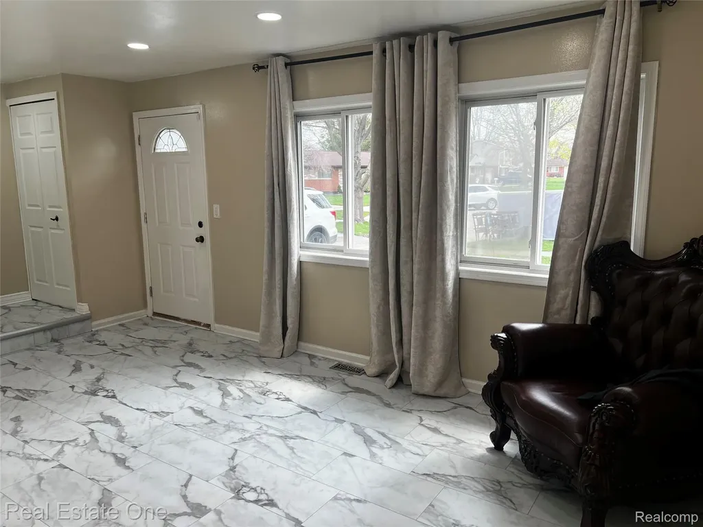 39394 Carrie Drive Sterling Heights City MI 48313