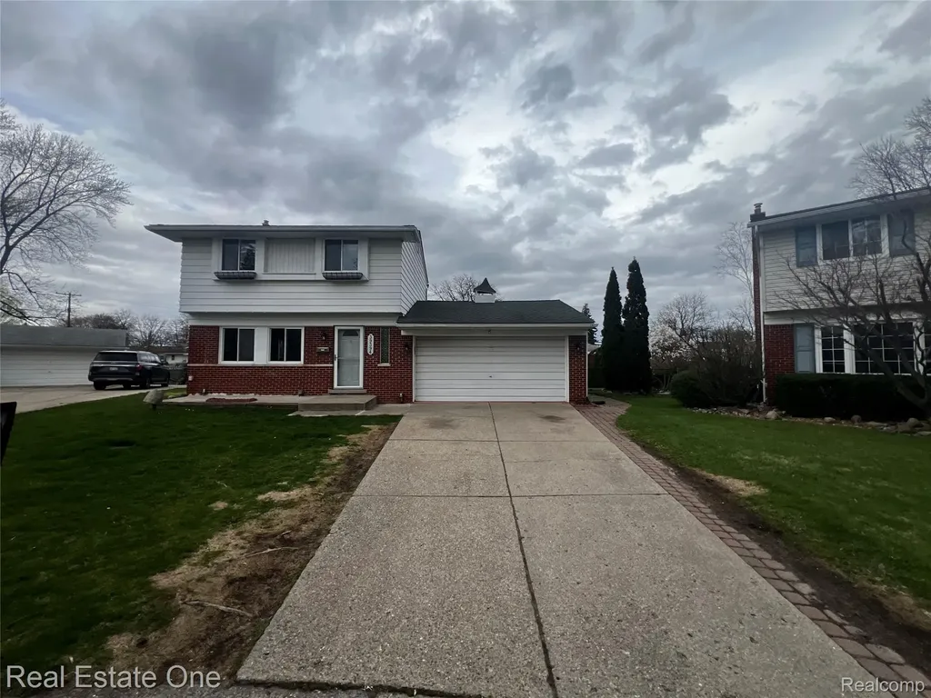 39394 Carrie Drive Sterling Heights City MI 48313