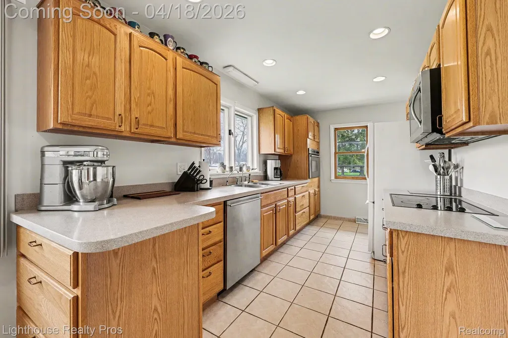 6405 King Road Spring Arbor Township MI 49283