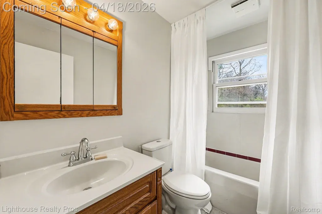 6405 King Road Spring Arbor Township MI 49283