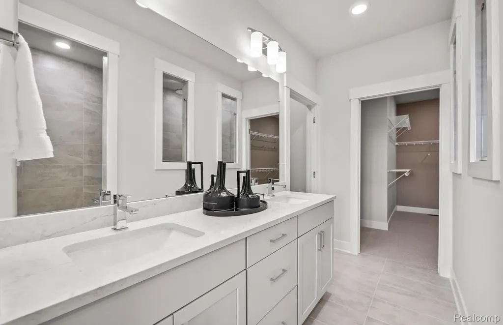 868 Kelpie Drive Pittsfield Charter Township MI 48108
