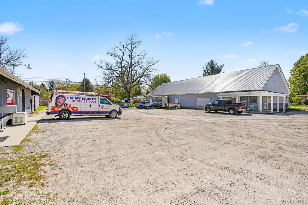 3552 Avon Street Hartland Township MI 48353