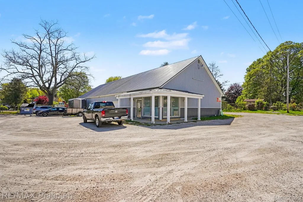 3552 Avon Street Hartland Township MI 48353