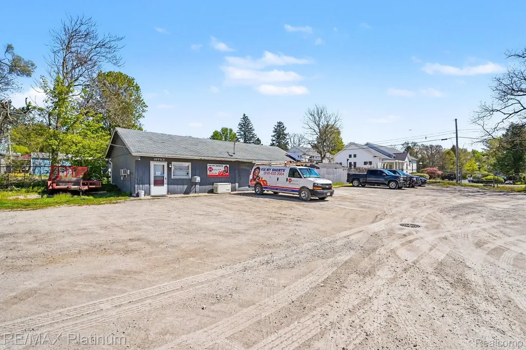 3552 Avon Street Hartland Township MI 48353