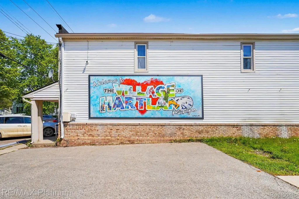3552 Avon Street Hartland Township MI 48353