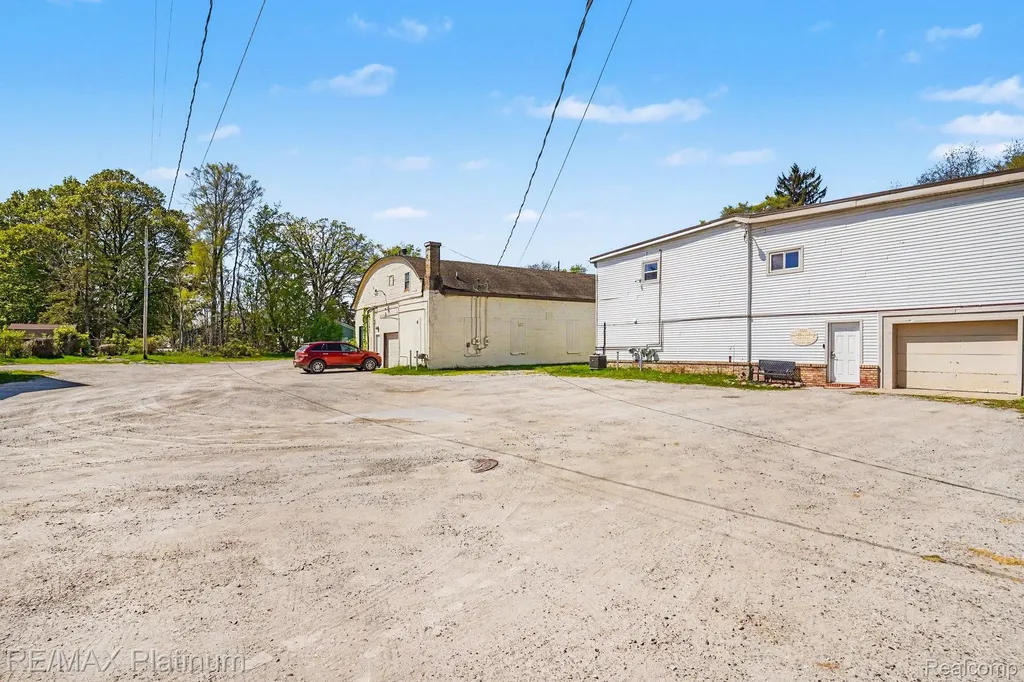 3552 Avon Street Hartland Township MI 48353