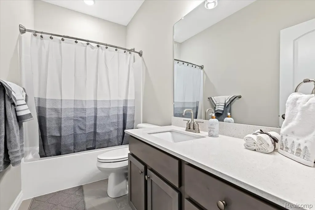 362 Jubilee Drive Northfield Township MI 48189