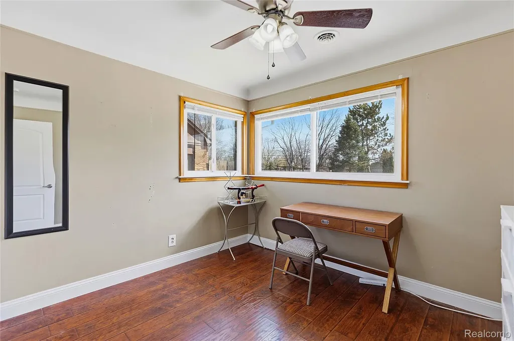 3520 Denson Drive Sterling Heights City MI 48310
