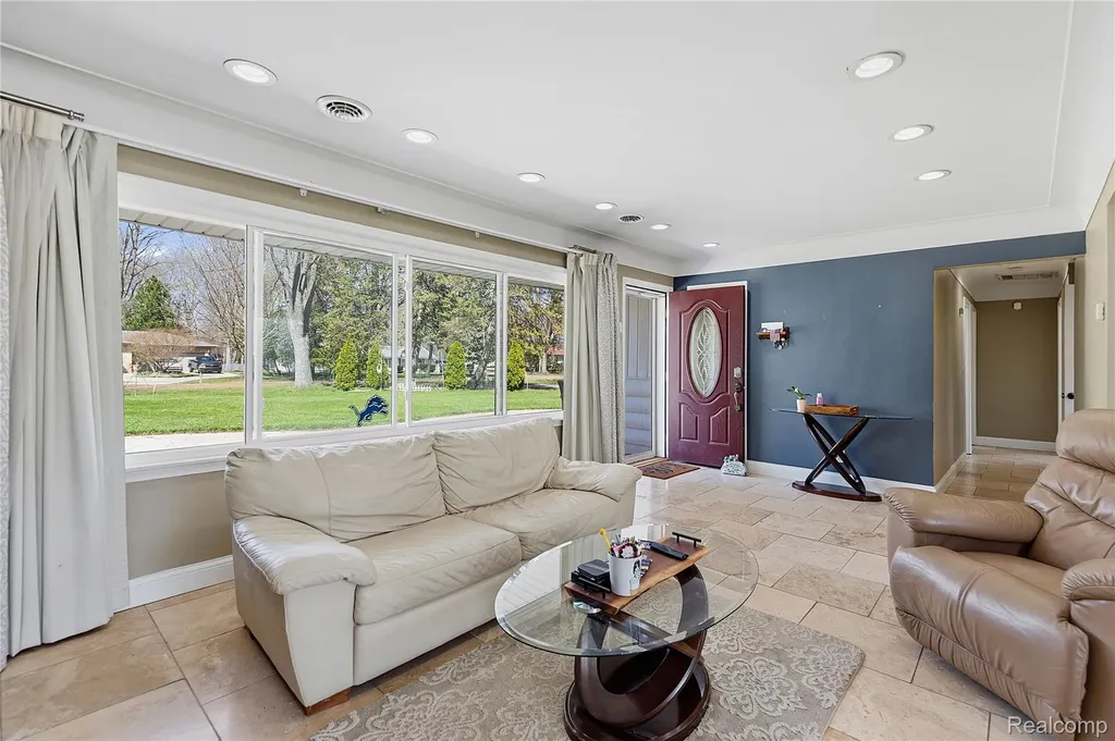 3520 Denson Drive Sterling Heights City MI 48310