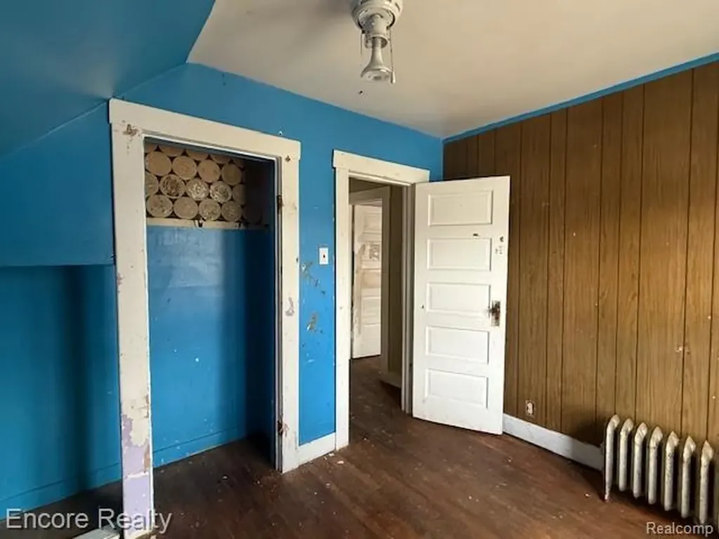 19300 Berg Road Detroit City MI 48219