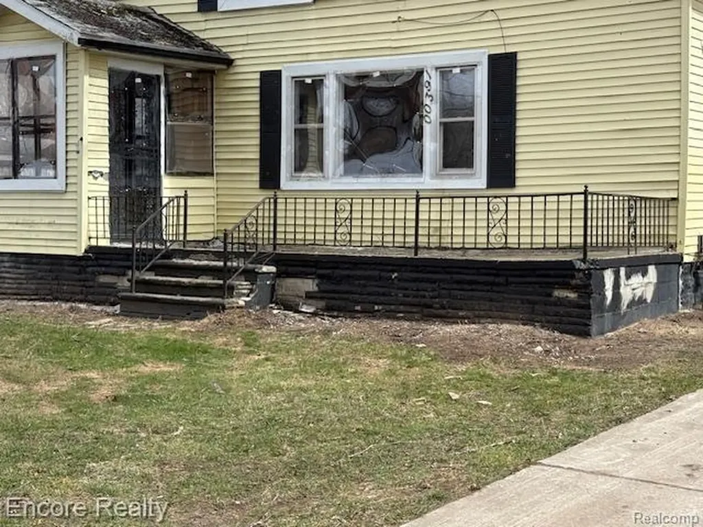 19300 Berg Road Detroit City MI 48219