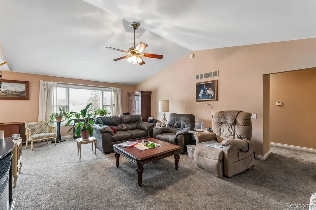 7039 Rosewood Drive Clayton Charter Township MI 48433