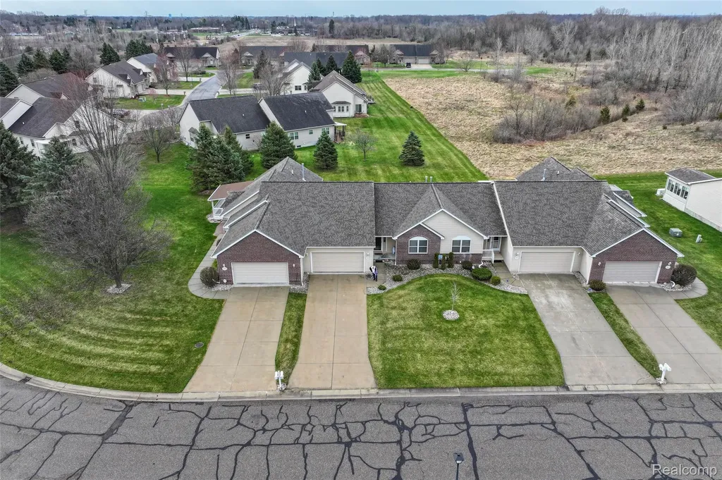 7039 Rosewood Drive Clayton Charter Township MI 48433