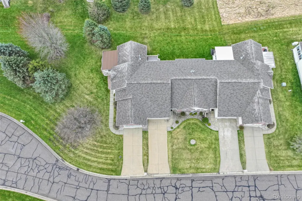 7039 Rosewood Drive Clayton Charter Township MI 48433