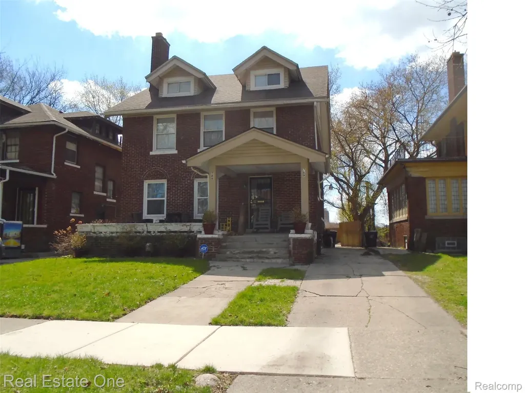 789 Lakewood Street Detroit City MI 48215