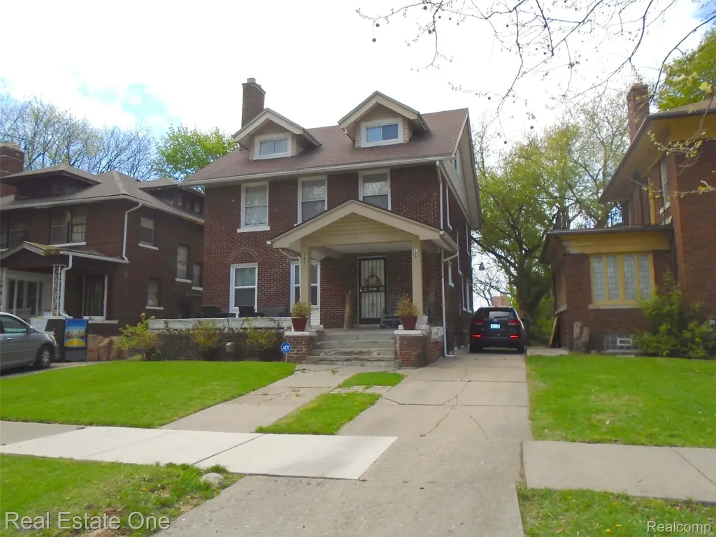 789 Lakewood Street Detroit City MI 48215