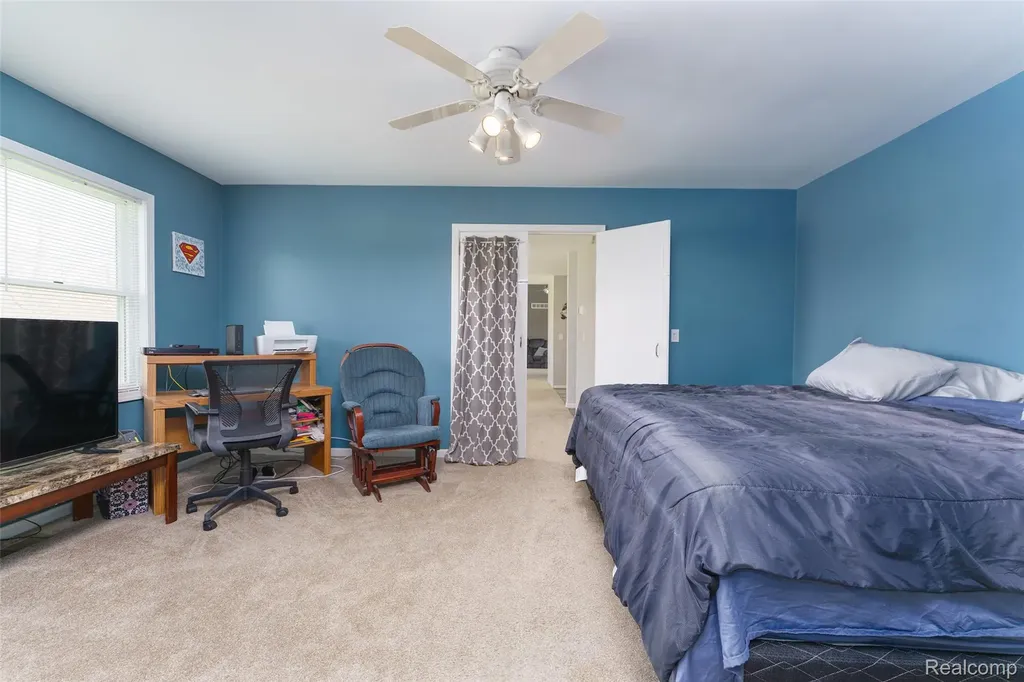 10488 W Grand River Road Handy Township MI 48836