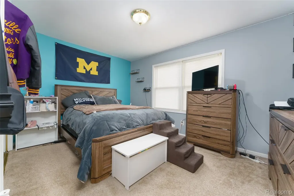 10488 W Grand River Road Handy Township MI 48836
