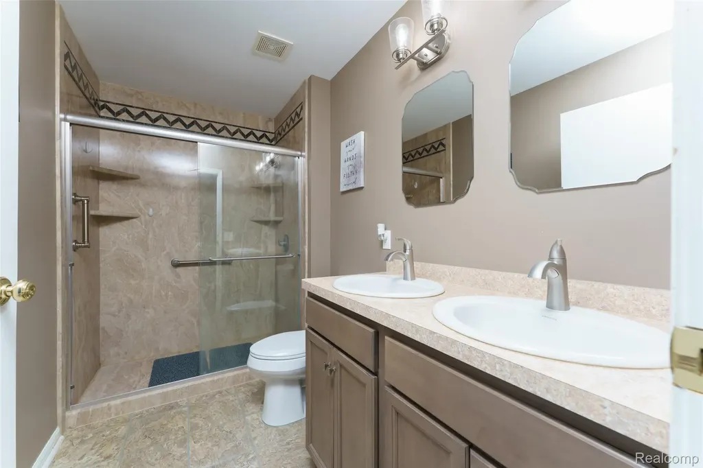 10488 W Grand River Road Handy Township MI 48836
