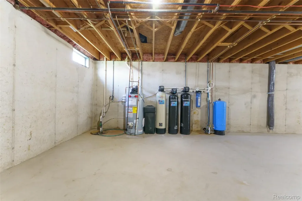 10488 W Grand River Road Handy Township MI 48836