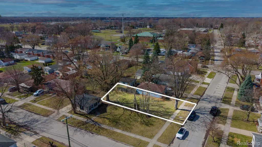 21913 Powers Avenue Dearborn Heights City MI 48125