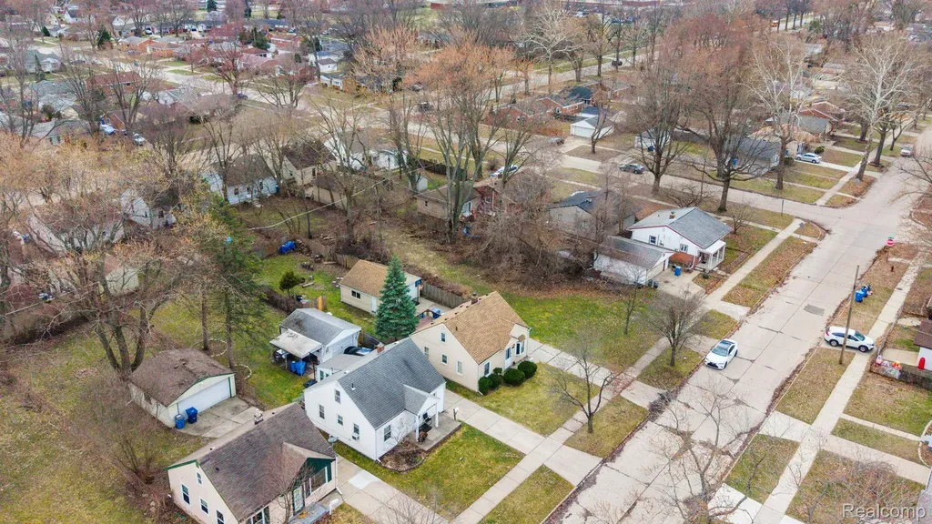 24759 Hopkins Street Dearborn Heights City MI 48125