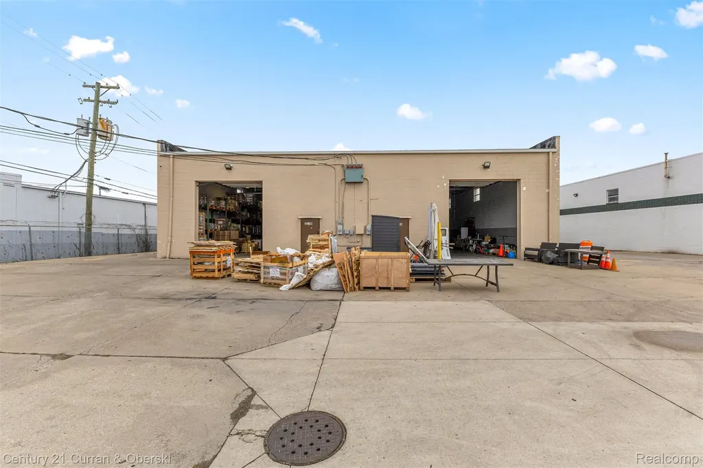 32639 Industrial Road Garden City City MI 48135