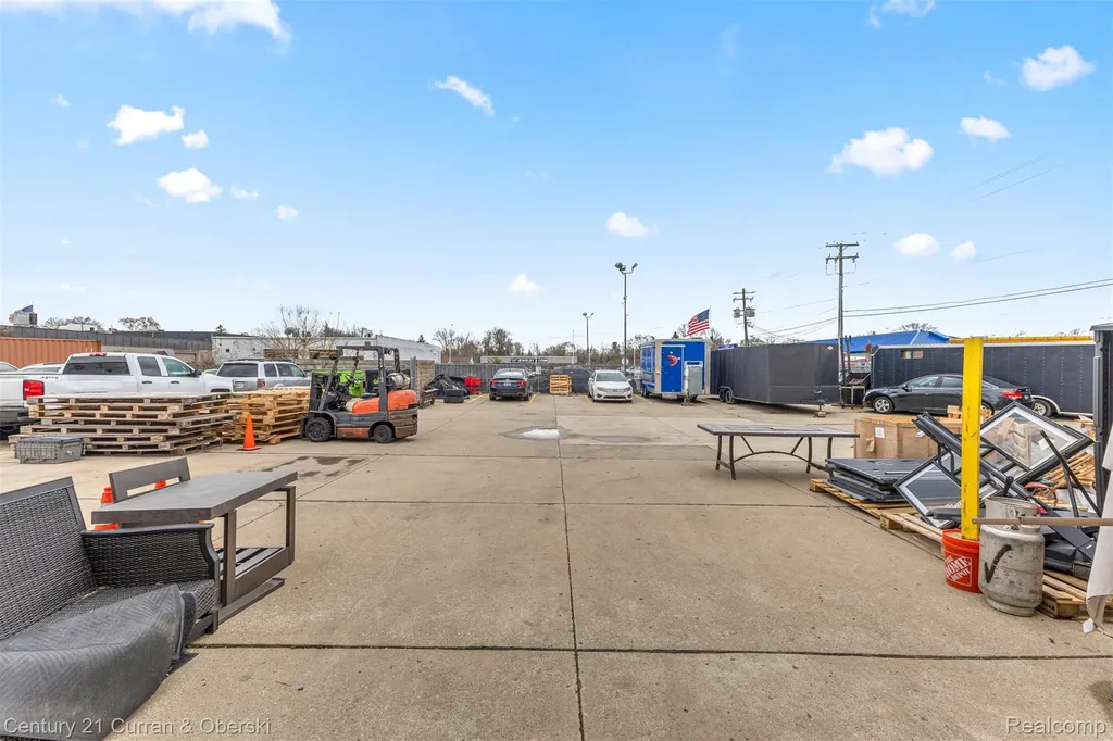 32639 Industrial Road Garden City City MI 48135