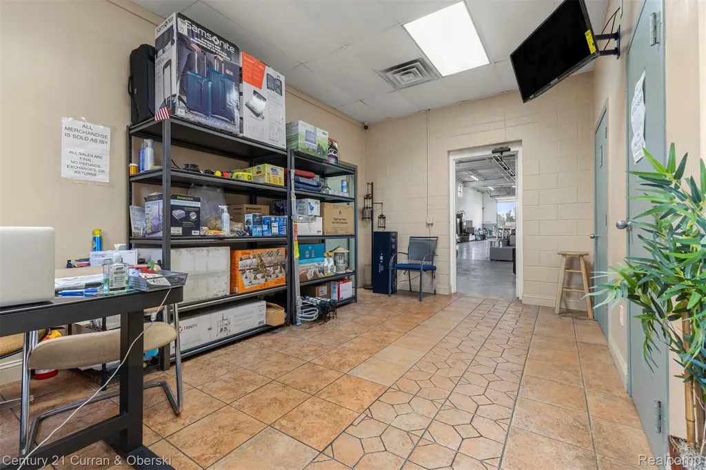 32639 Industrial Road Garden City City MI 48135