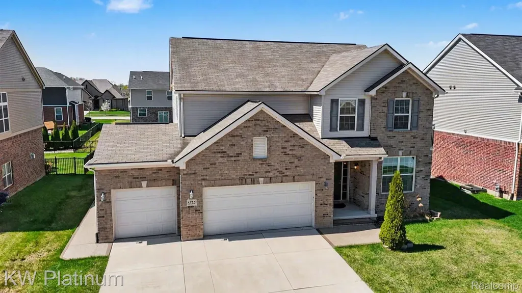 55321 Demaret Drive Macomb Township MI 48042