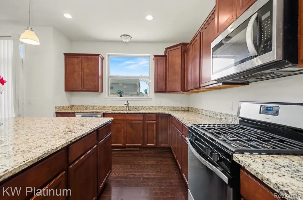 55321 Demaret Drive Macomb Township MI 48042