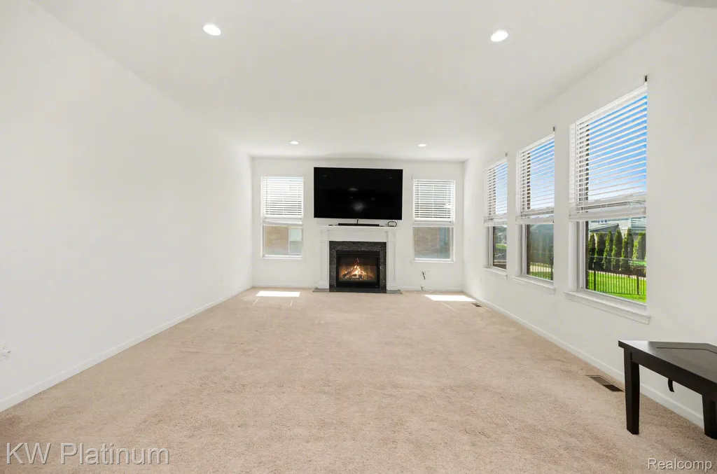 55321 Demaret Drive Macomb Township MI 48042