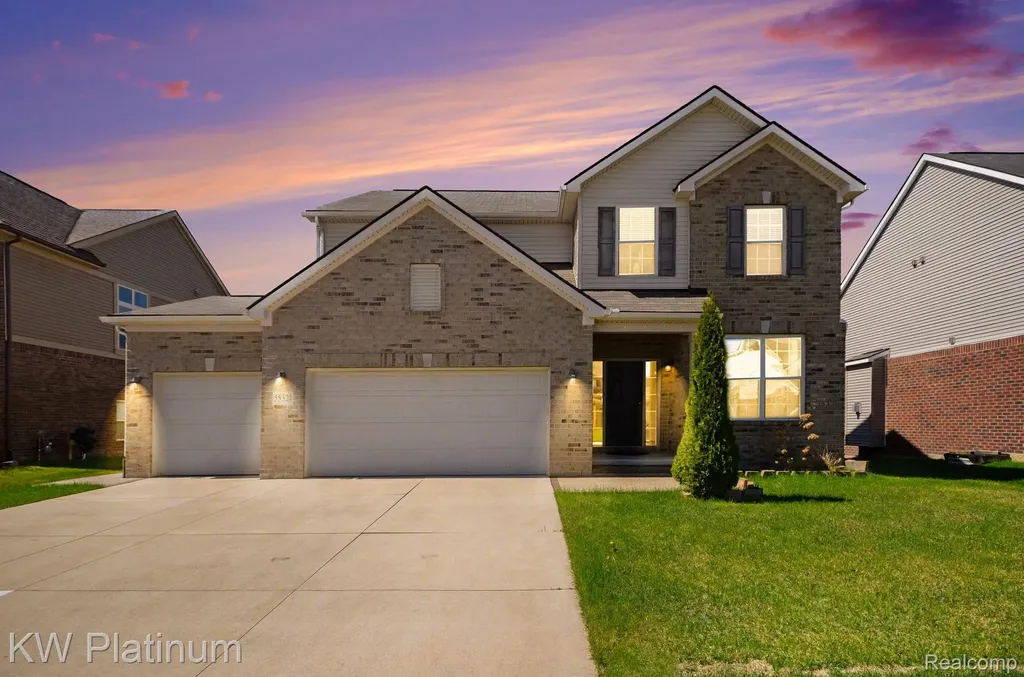 55321 Demaret Drive Macomb Township MI 48042