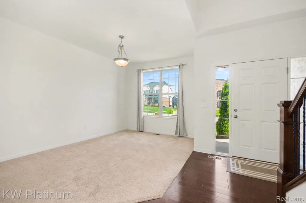 55321 Demaret Drive Macomb Township MI 48042