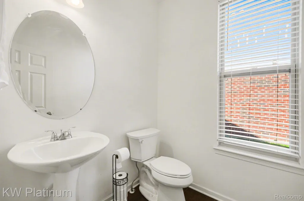 55321 Demaret Drive Macomb Township MI 48042