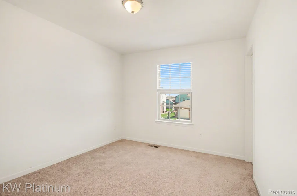 55321 Demaret Drive Macomb Township MI 48042