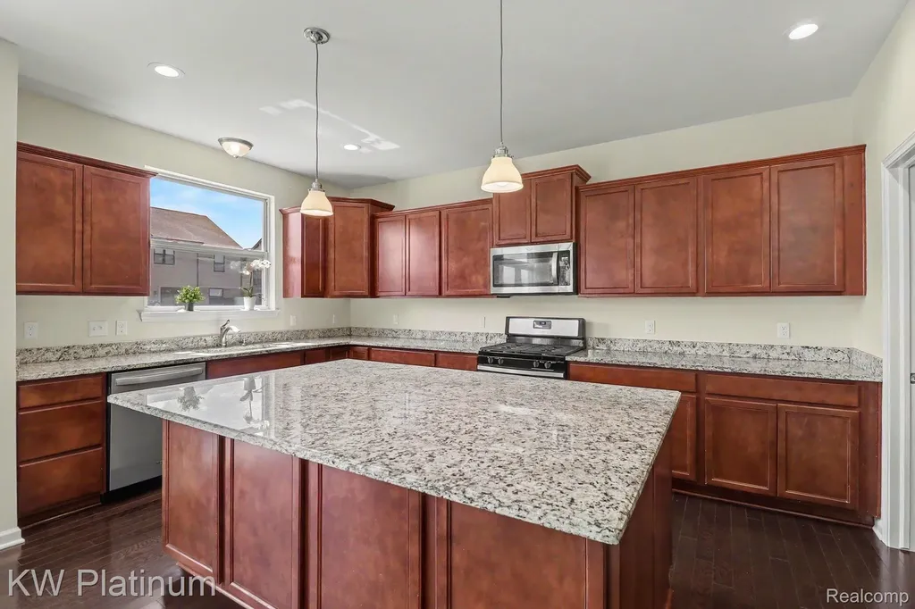 55321 Demaret Drive Macomb Township MI 48042