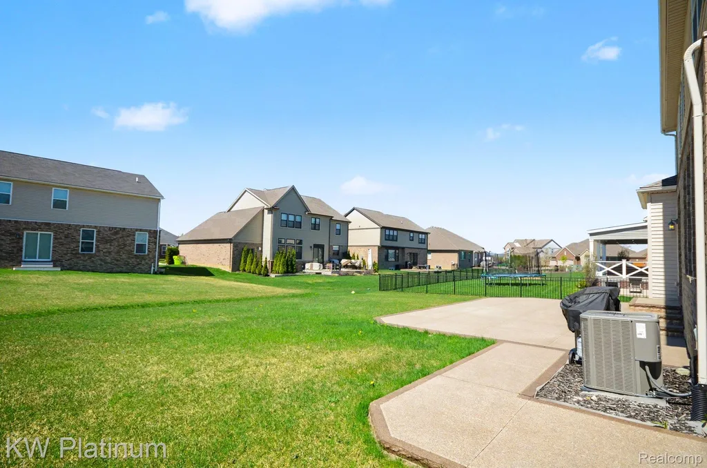 55321 Demaret Drive Macomb Township MI 48042
