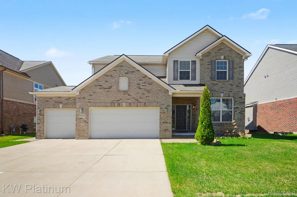 55321 Demaret Drive Macomb Township MI 48042