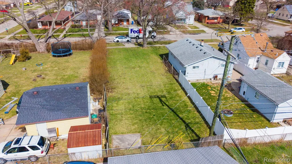 20751 Powers Avenue Dearborn Heights City MI 48125