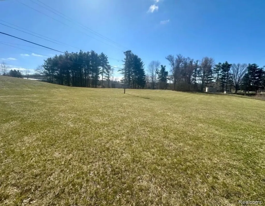 2265 S Milford Road Milford Charter Township MI 48381