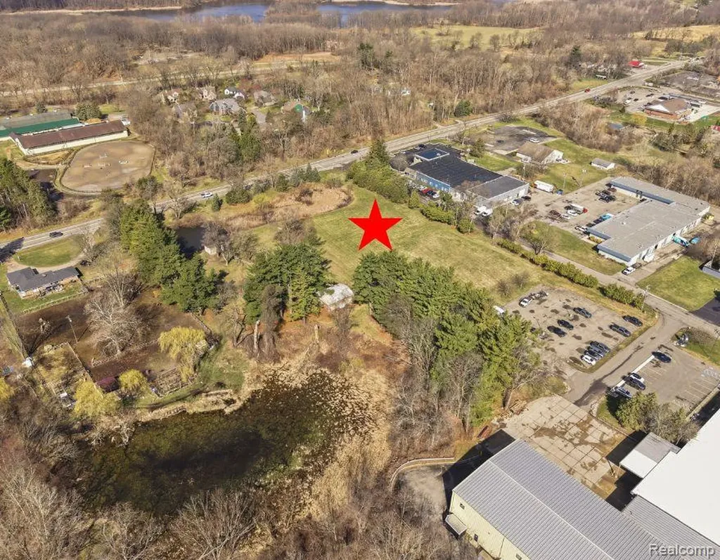 2265 S Milford Road Milford Charter Township MI 48381