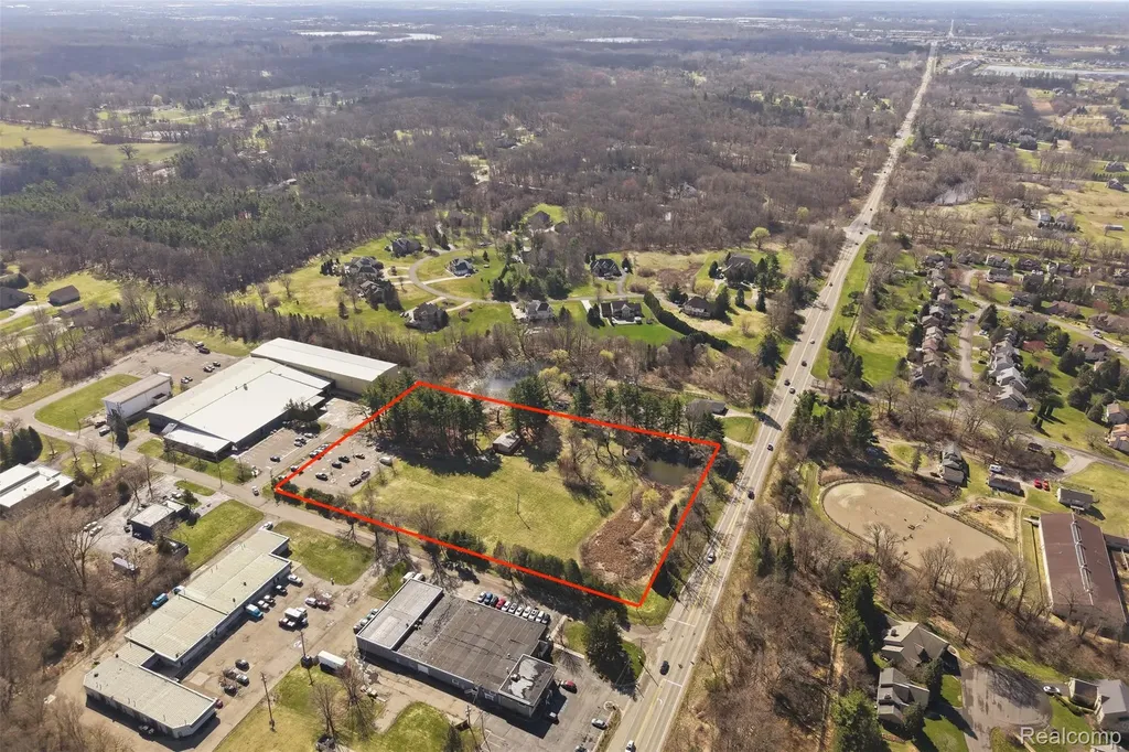 2265 S Milford Road Milford Charter Township MI 48381
