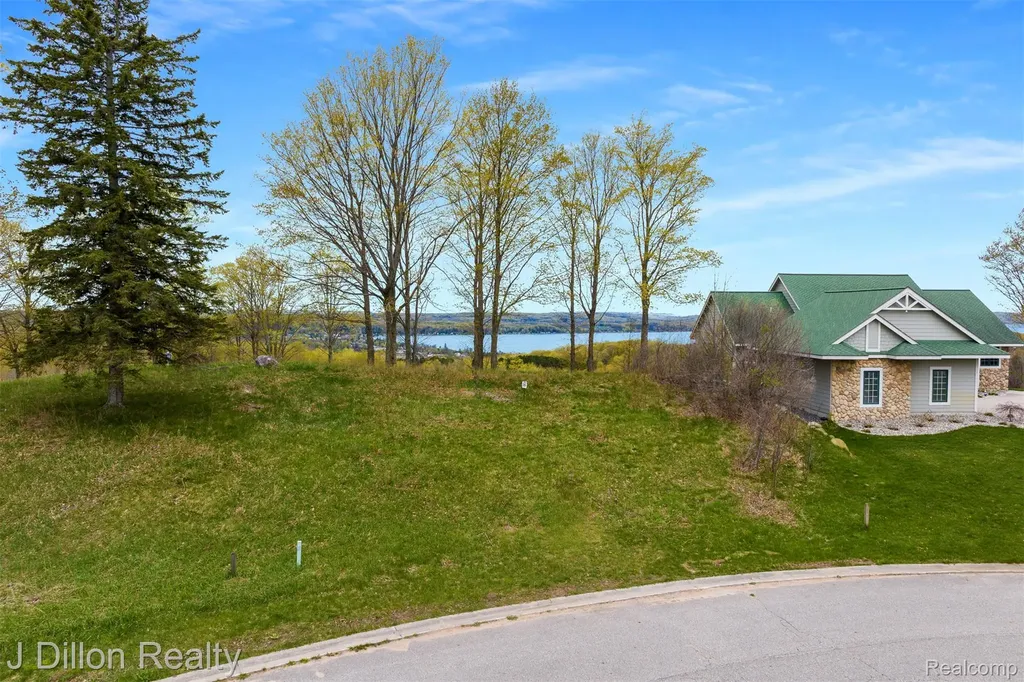 Lot 16 Wild Laurel Lane Benzonia Township MI 49617