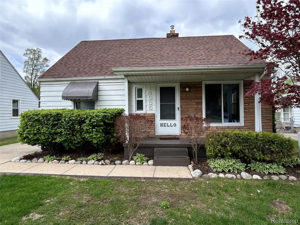 14935 Harrison Street Livonia City MI 48154