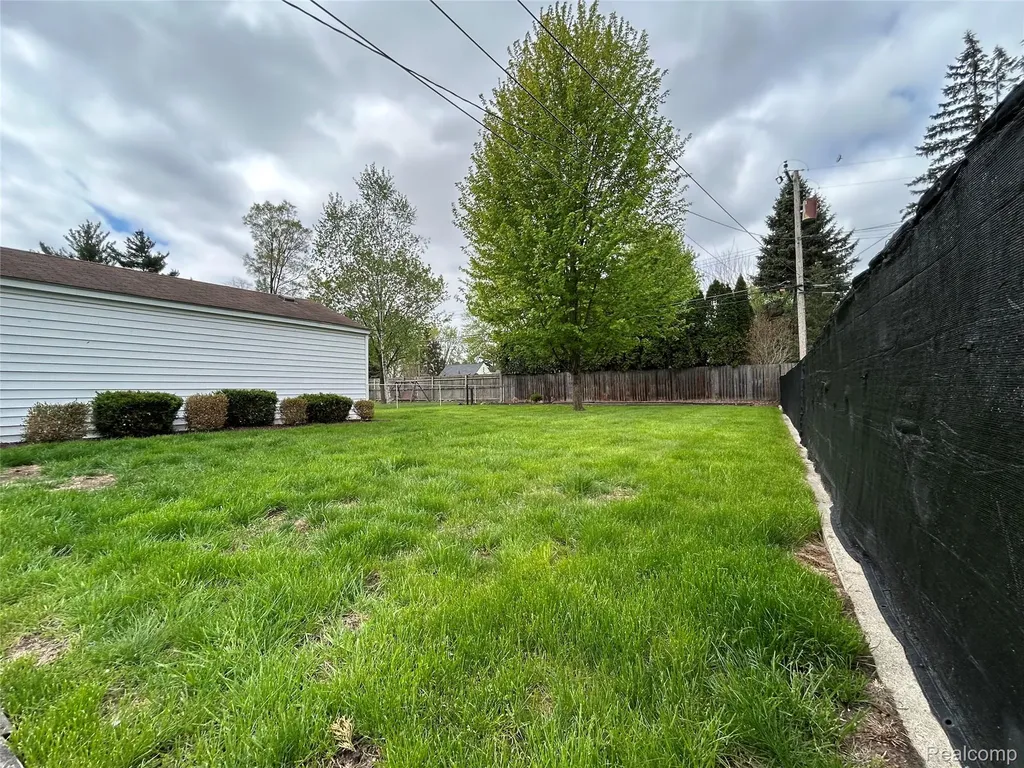 14935 Harrison Street Livonia City MI 48154