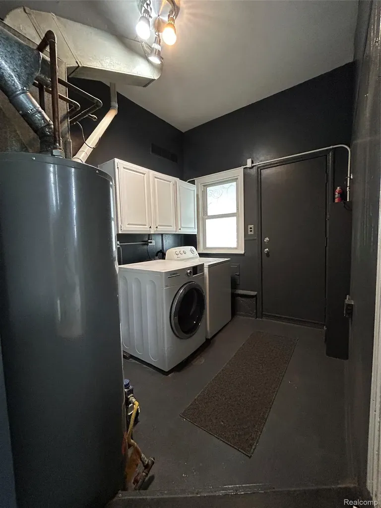 14935 Harrison Street Livonia City MI 48154